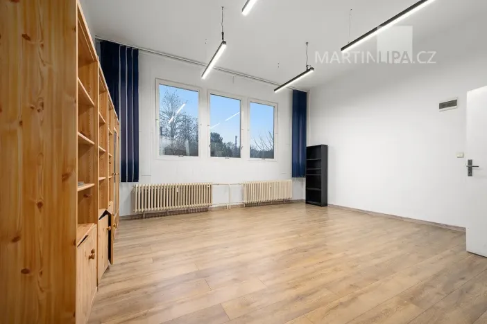 Prodej obchodního prostoru, Praha - Vršovice, Kazašská, 32 m2