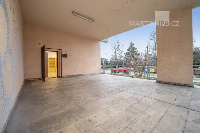 Prodej obchodního prostoru, Praha - Vršovice, Kazašská, 32 m2