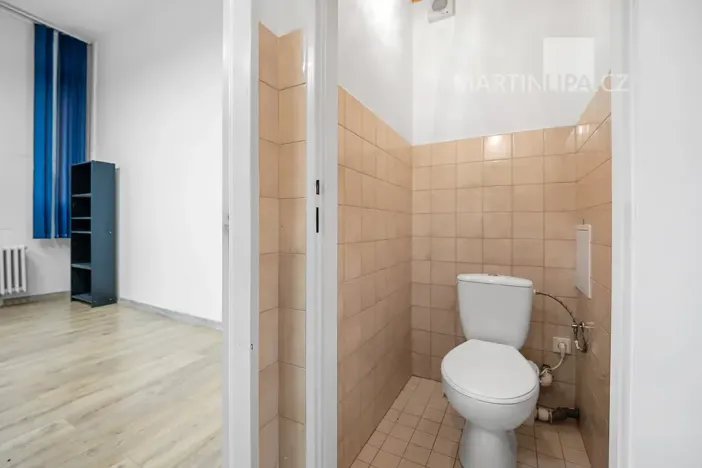 Prodej obchodního prostoru, Praha - Vršovice, Kazašská, 32 m2