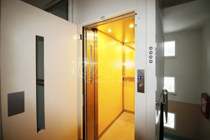 Prodej bytu 2+1, Beroun - Beroun-Město, Švermova, 49 m2