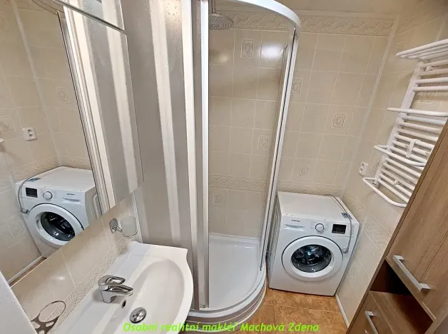 Pronájem bytu 2+kk, Praha - Háje, 51 m2