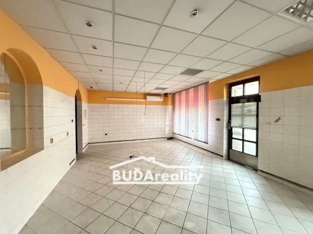 Prodej obchodního prostoru, Tlumačov, Masarykova, 90 m2