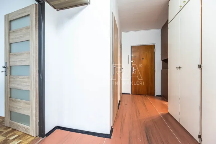 Pronájem bytu 2+kk, Praha - Kobylisy, Kaňkovského, 43 m2