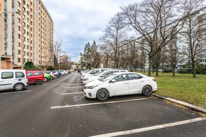 Pronájem bytu 2+kk, Praha - Kobylisy, Kaňkovského, 43 m2