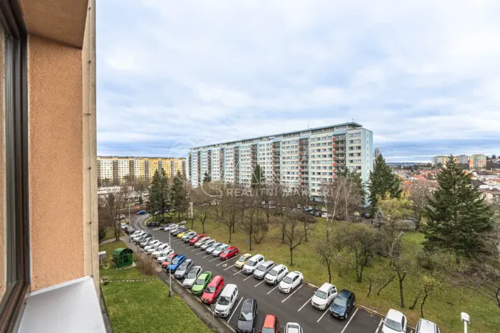 Pronájem bytu 2+kk, Praha - Kobylisy, Kaňkovského, 43 m2