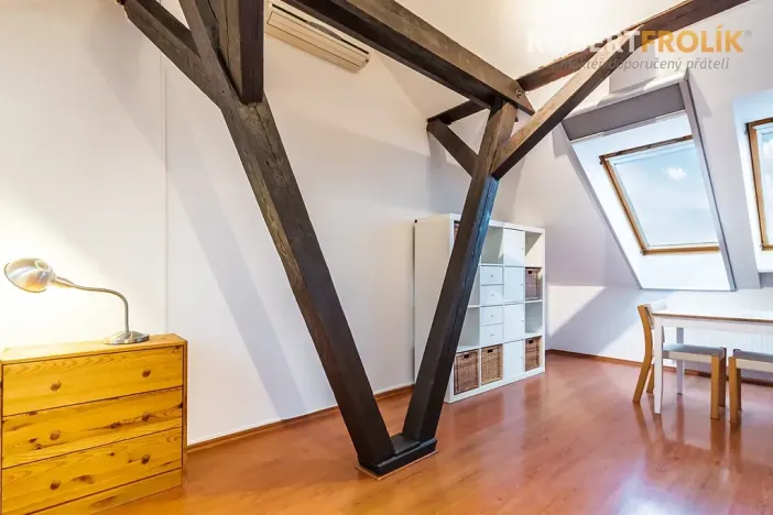 Pronájem bytu 1+kk, Praha - Ruzyně, Sobínská, 36 m2