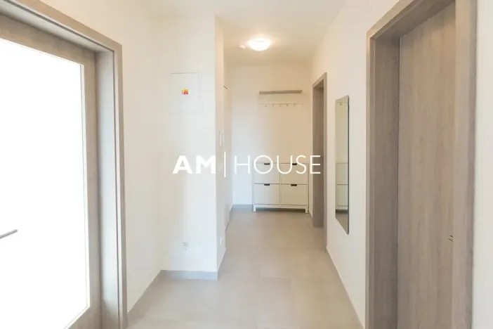 Pronájem bytu 2+kk, Praha - Vysočany, Strnadových, 62 m2