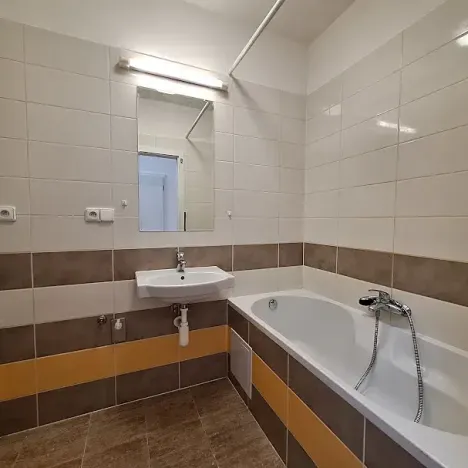 Pronájem bytu 2+kk, Praha - Vokovice, Na dlouhém lánu, 40 m2