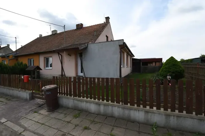 Dražba zahrady, Miroslav, 734 m2