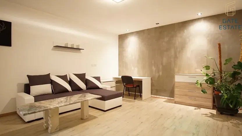 Pronájem bytu 2+kk, Holešov, nám. Dr. E. Beneše, 46 m2