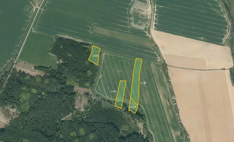 Prodej pole, Mlýny, 19394 m2