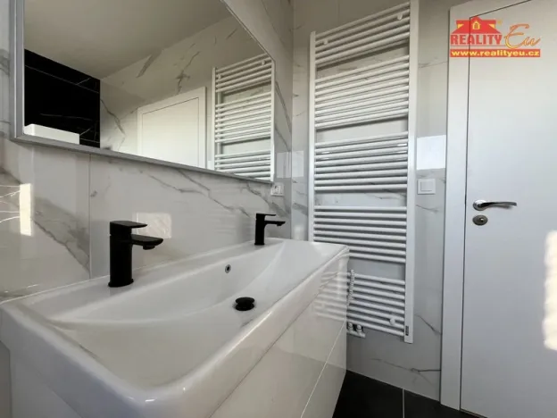 Prodej rodinného domu, Dříteč, 125 m2