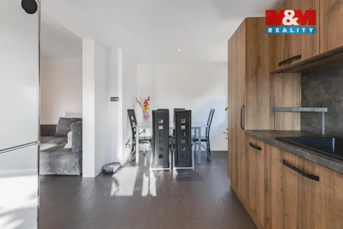 Prodej rodinného domu, Loza, 189 m2