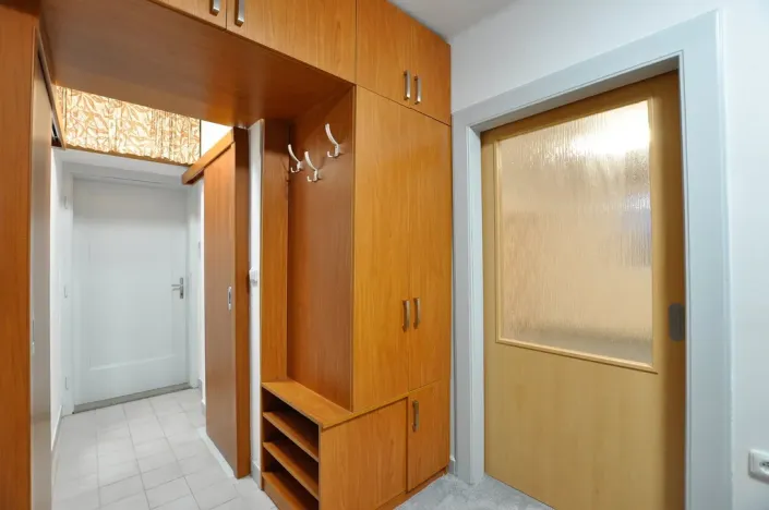 Pronájem bytu 2+1, Trutnov - Střední Předměstí, náměstí Hraničářů, 43 m2