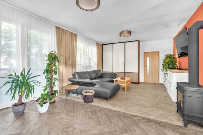 Prodej rodinného domu, Mladé Buky - Hertvíkovice, 144 m2