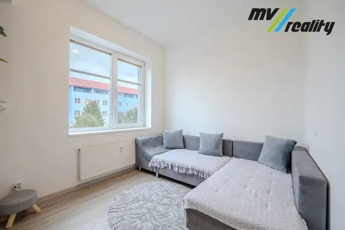 Prodej bytu 1+1, Milovice, Topolová, 44 m2