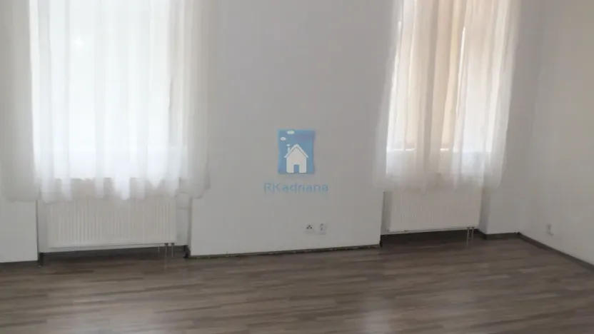 Pronájem bytu 1+1, Dobřany, Školní, 47 m2