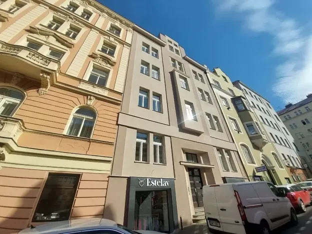 Prodej kanceláře, Praha - Vinohrady, U tržnice, 36 m2