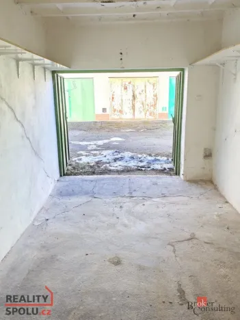 Prodej garáže, Plzeň - Jižní Předměstí, Klatovská třída, 18 m2