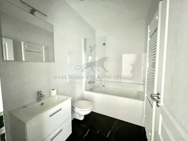 Pronájem bytu 1+kk, Jáchymov, třída Dukelských hrdinů, 30 m2