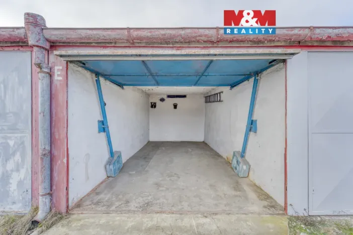 Prodej garáže, Plzeň - Skvrňany, 18 m2