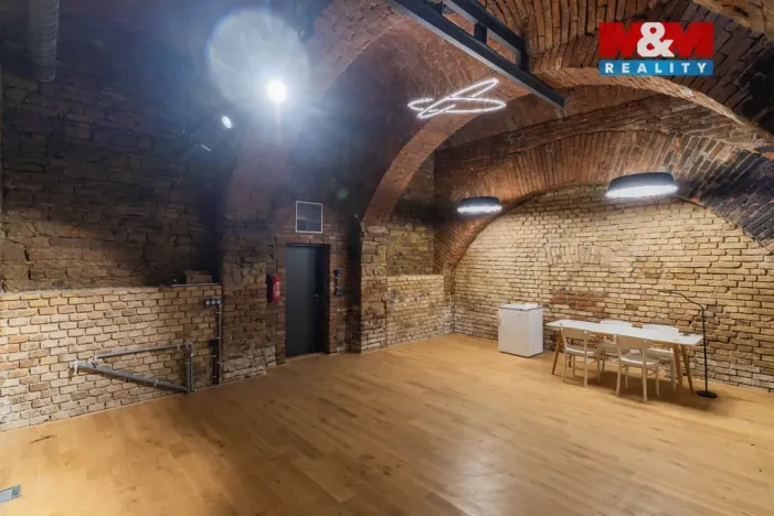 Prodej komerční nemovitosti, Kroměříž, Tovačovského, 43 m2