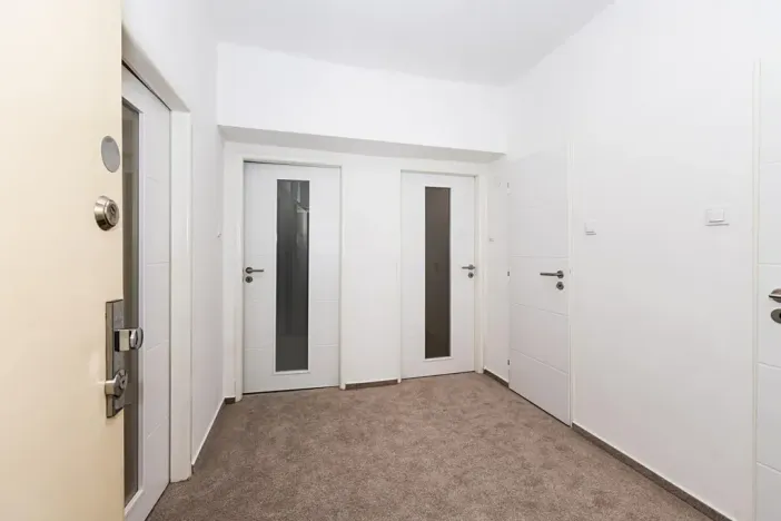 Pronájem bytu 3+1, Praha - Braník, Jeremenkova, 71 m2