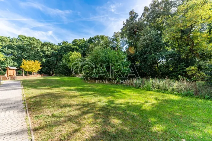 Prodej pozemku pro bydlení, Praha, 1452 m2