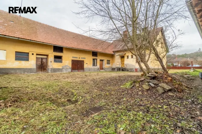 Prodej rodinného domu, Vrchotovy Janovice, 435 m2