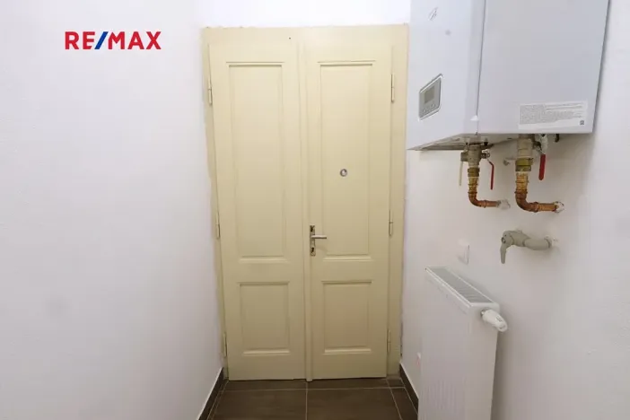 Pronájem bytu 2+kk, Praha - Libeň, Chlumčanského, 34 m2