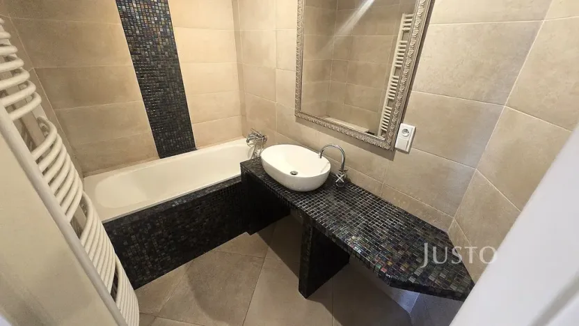 Pronájem bytu 2+kk, Písek, Mírové nám., 50 m2