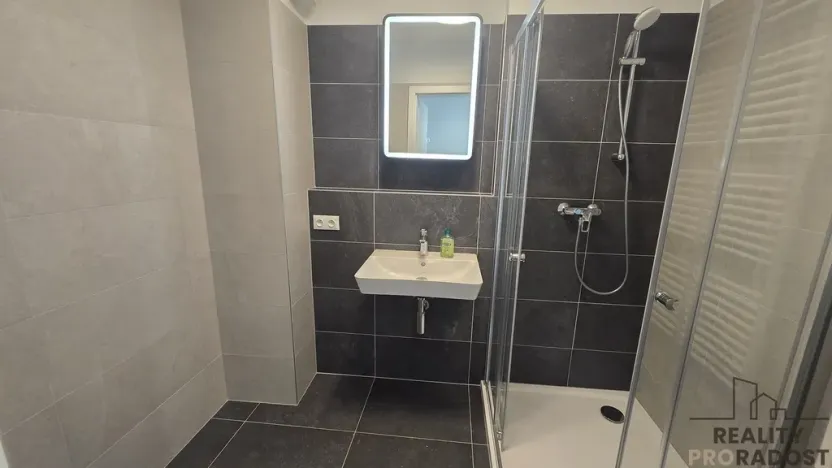 Pronájem bytu 3+kk, Znojmo, Třešňová, 85 m2