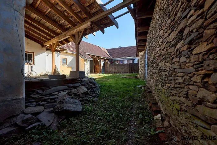 Prodej rodinného domu, Kořenec, 601 m2