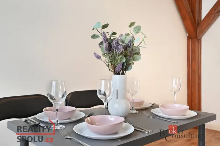 Prodej bytu 3+1, Beroun - Beroun-Zavadilka, Husova, 58 m2