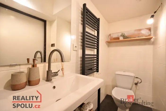 Prodej bytu 3+1, Beroun - Beroun-Zavadilka, Husova, 58 m2