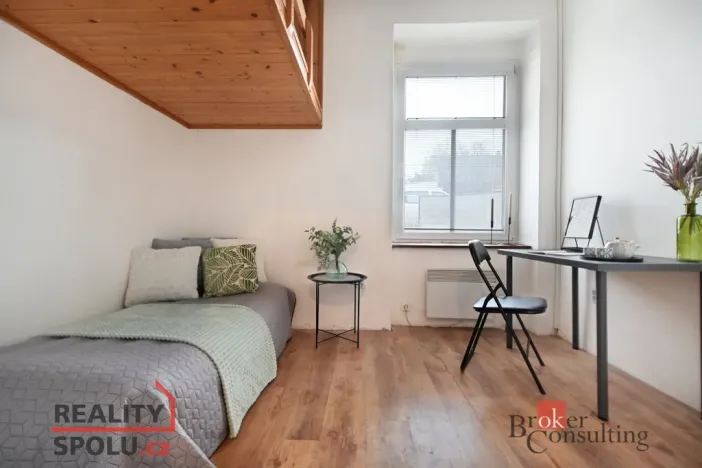 Prodej bytu 3+1, Beroun - Beroun-Zavadilka, Husova, 58 m2