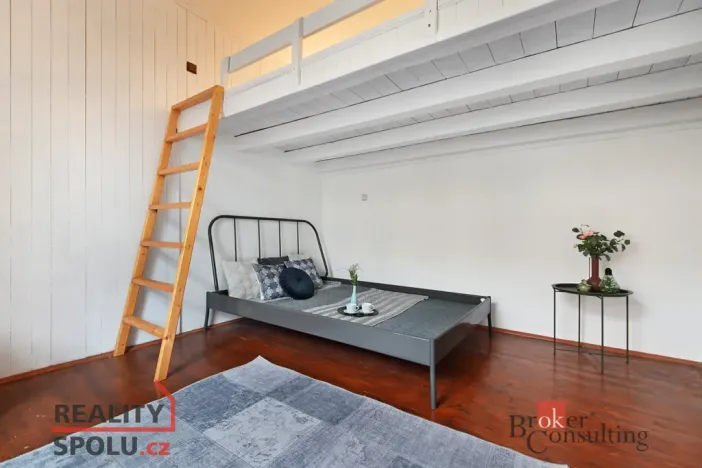 Prodej bytu 3+1, Beroun - Beroun-Zavadilka, Husova, 58 m2