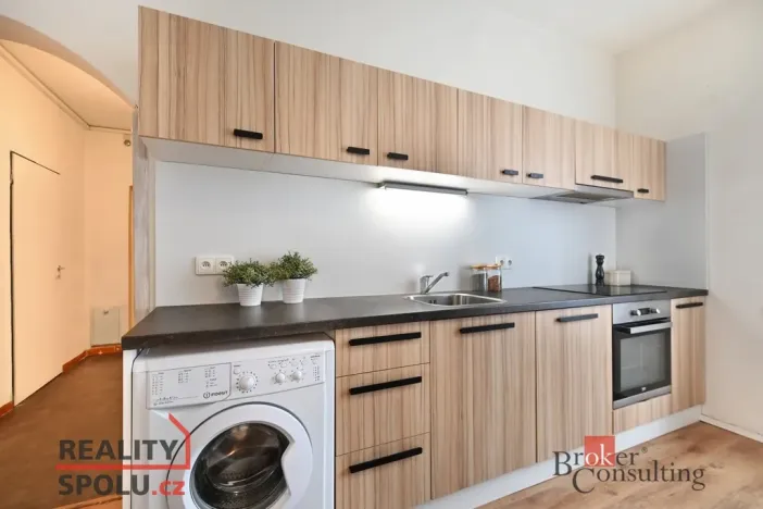 Prodej bytu 3+1, Beroun - Beroun-Zavadilka, Husova, 58 m2