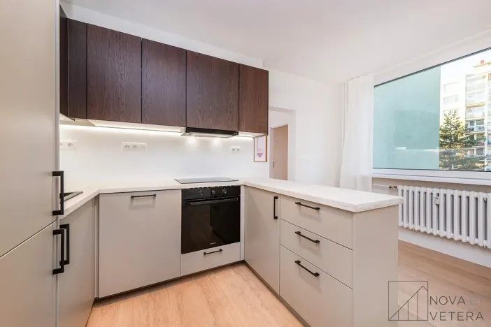 Prodej bytu 5+kk, Praha - Bohnice, Feřtekova, 88 m2