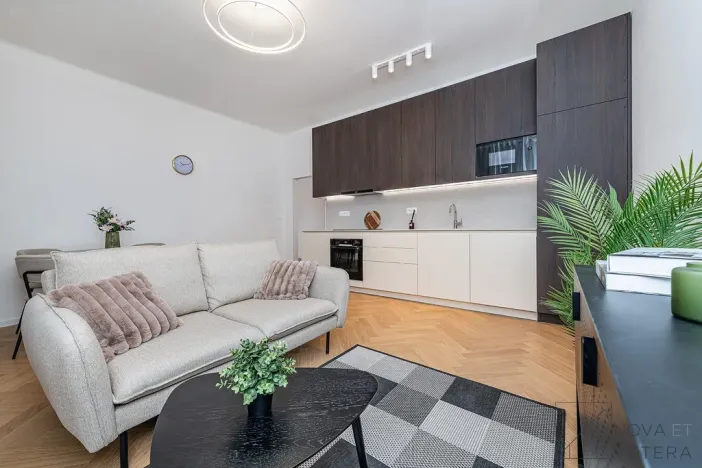 Prodej bytu 3+kk, Praha - Holešovice, Osadní, 82 m2