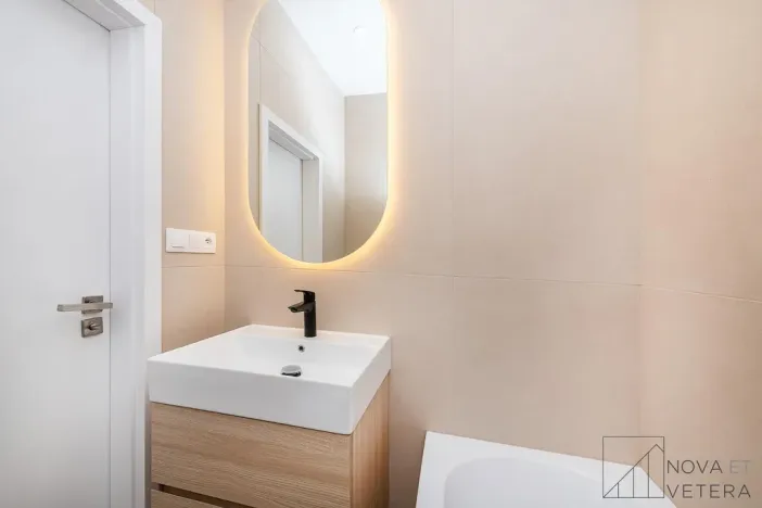 Prodej bytu 3+kk, Praha - Holešovice, Osadní, 82 m2