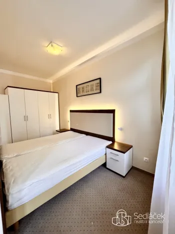 Pronájem bytu 1+1, Karlovy Vary, Divadelní, 30 m2