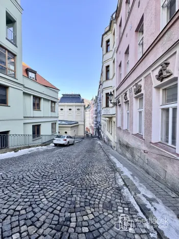 Pronájem bytu 1+1, Karlovy Vary, Divadelní, 30 m2