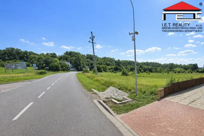 Prodej pozemku pro bydlení, Ivančice - Němčice, 9335 m2