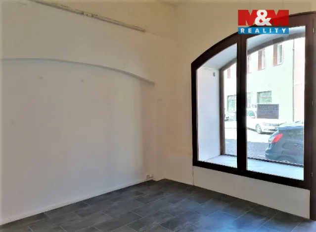 Pronájem obchodního prostoru, Kladno, Váňova, 35 m2