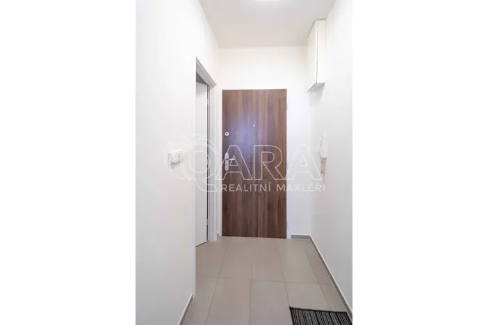 Pronájem bytu 1+1, Neratovice, Na Výsluní, 35 m2