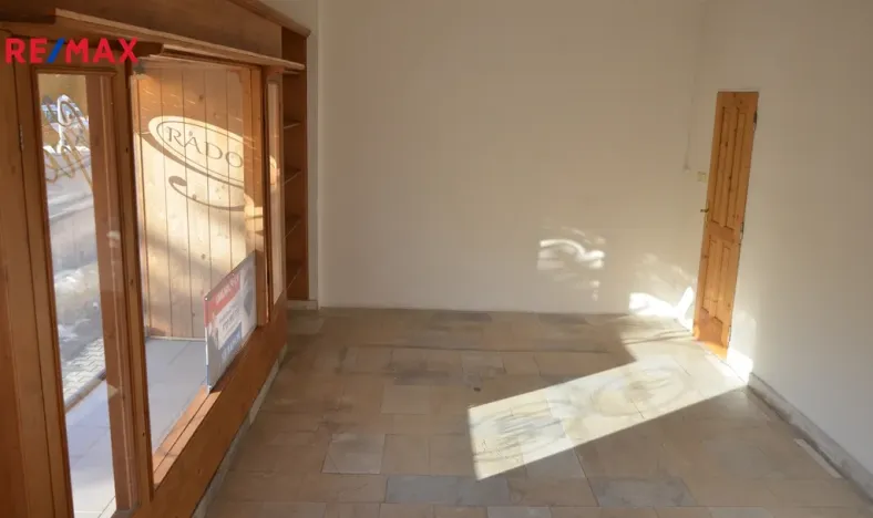 Pronájem obchodního prostoru, Jablonec nad Jizerou, 30 m2