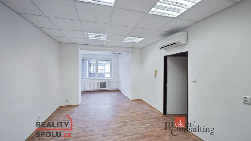 Pronájem kanceláře, Pardubice - Zelené Předměstí, V Ráji, 740 m2