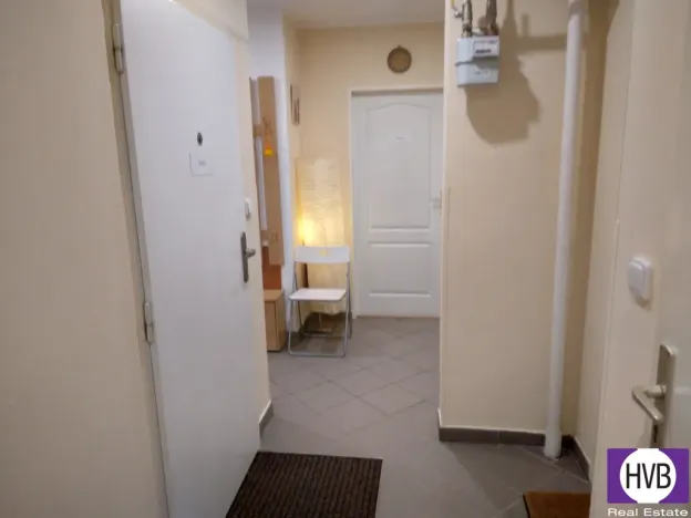 Prodej komerční nemovitosti, Praha, Andrštova, 25 m2