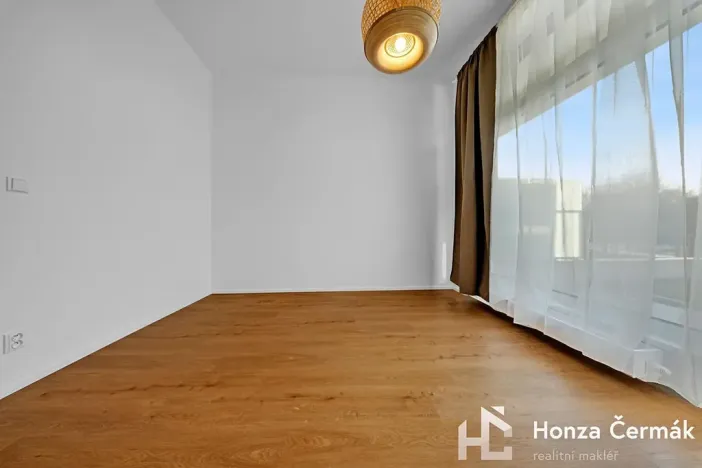 Pronájem bytu 1+kk, Brno, 35 m2